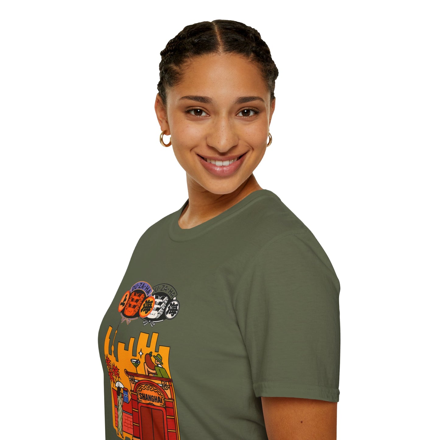 Shanghai Cityscape T-Shirt — Retro Skyline, Lanterns & Nightlife Graphic